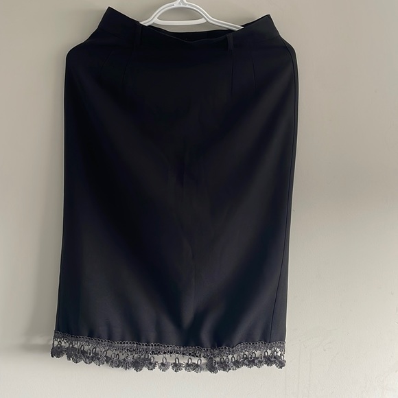 Bianca black skirt with Tassles - Picture 2 of 9